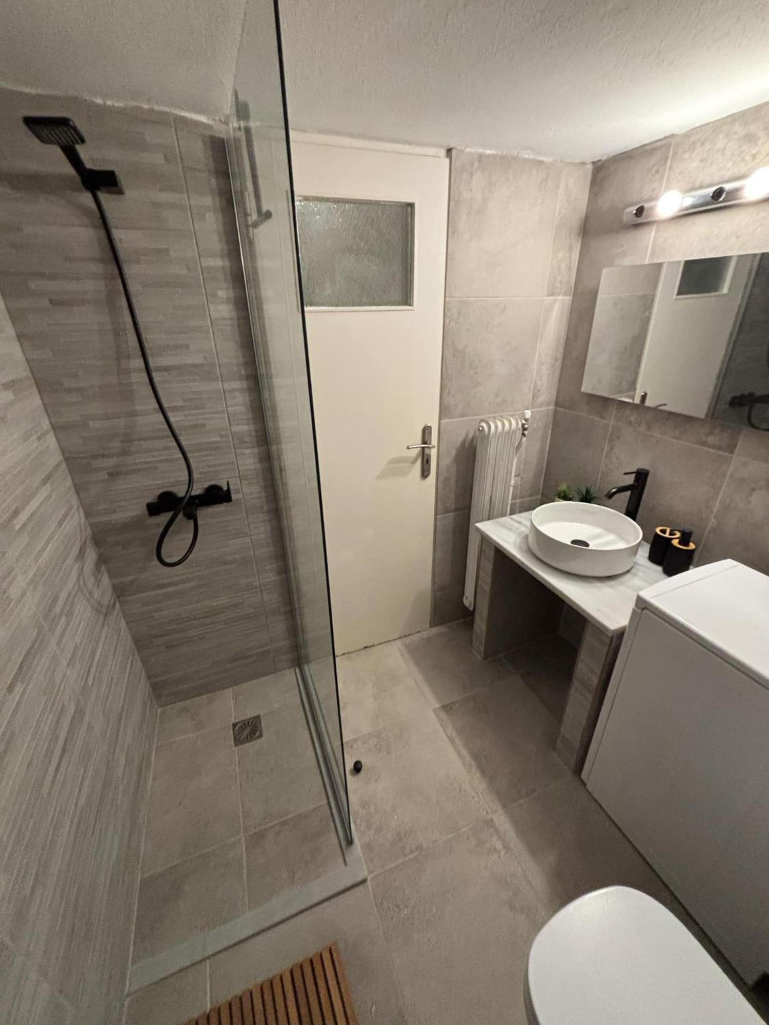 Апартаменти Katehaki Metro Flat Афіни Екстер'єр фото