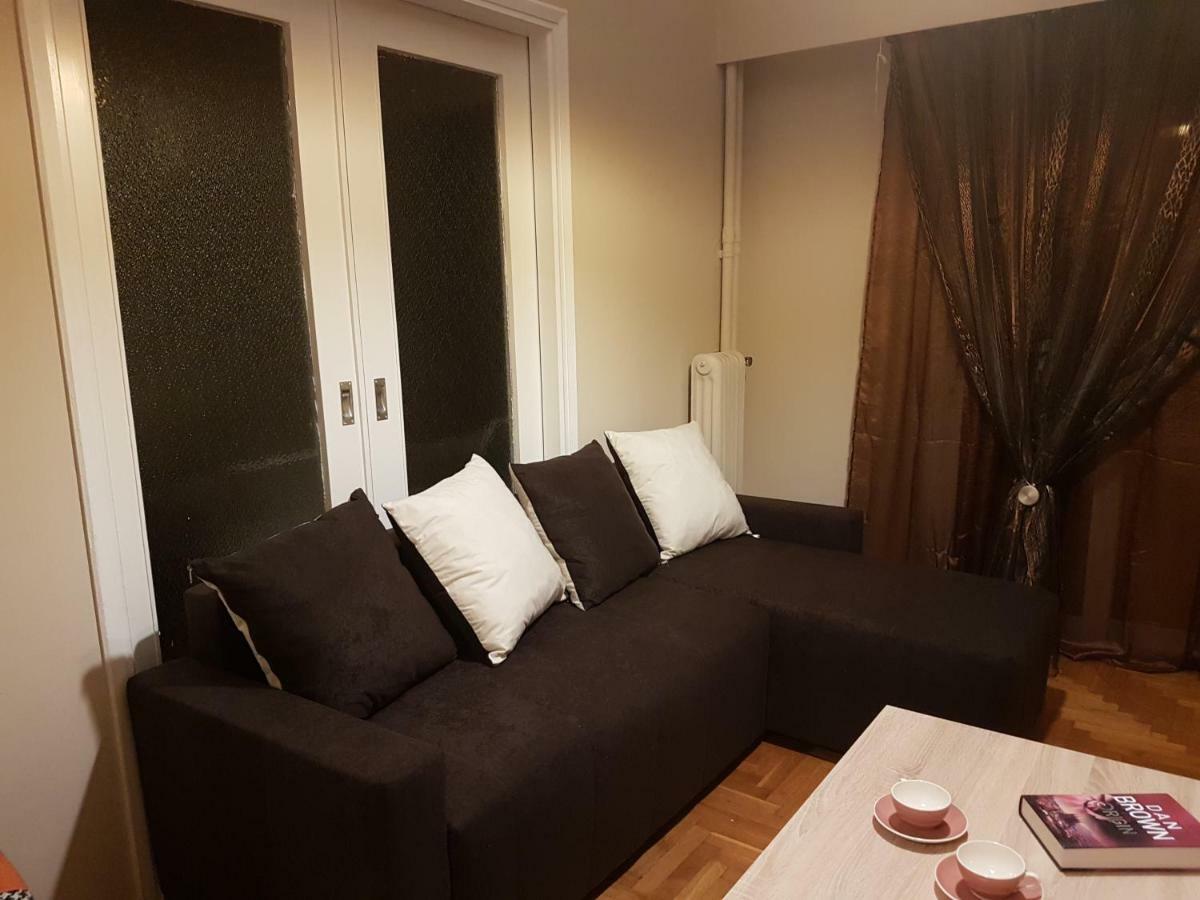 Апартаменти Katehaki Metro Flat Афіни Екстер'єр фото